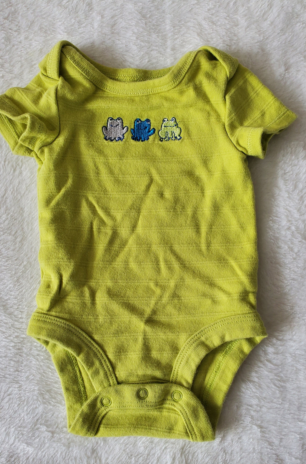 3 Frogs Onesie (3 months)