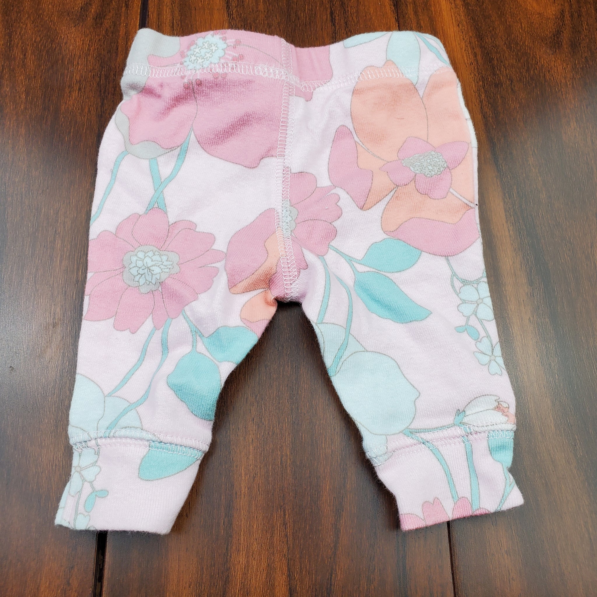 Pre-Loved 3 pc Newborn Outfit size NB